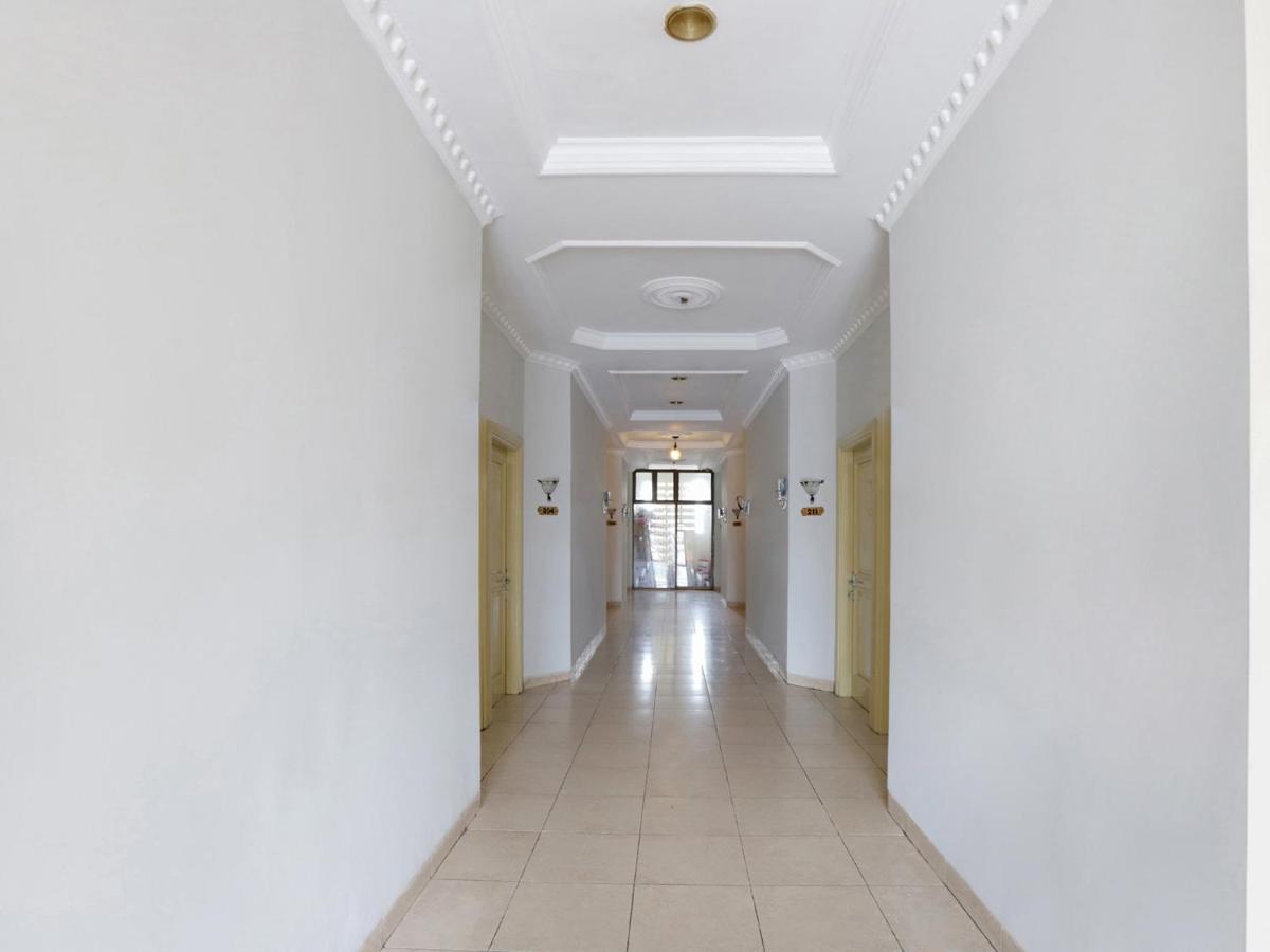 Capital O 297 45 Residence Джакарта Экстерьер фото